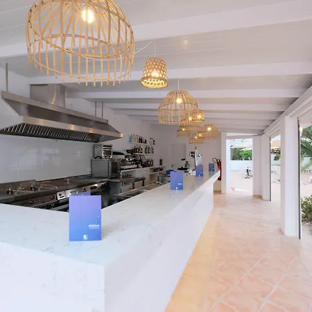 Azuline Garden Hotel 3*