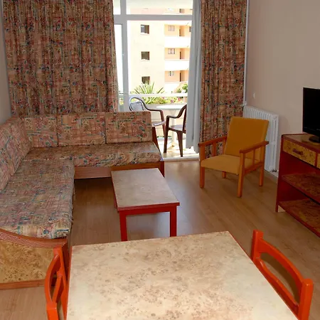 Apartahotel Martha's 2*