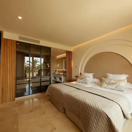 Hotel Son Caliu Oasis 4*