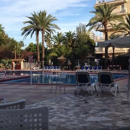 Globales Hotel 4*