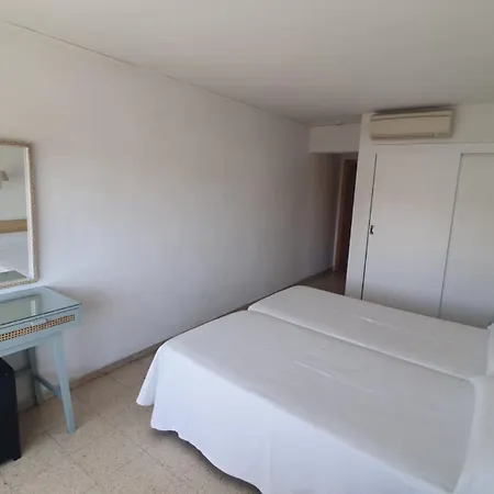 Roberto Guest house 2*