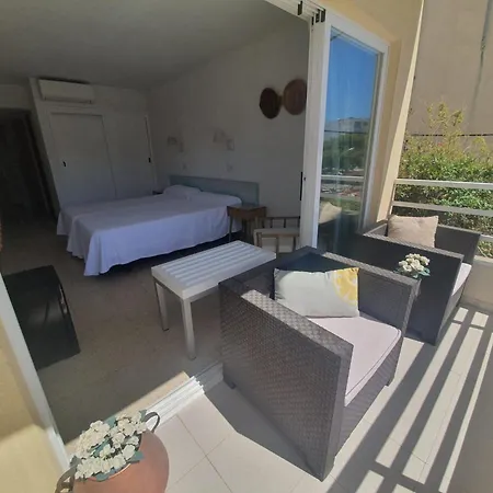 Roberto Guest house
