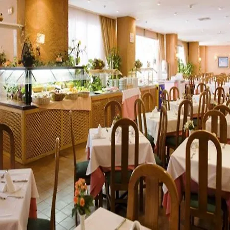 Hotel Globales Mimosa 4*