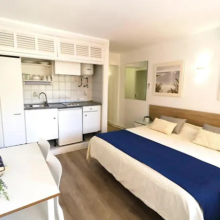 Apartment Naika &