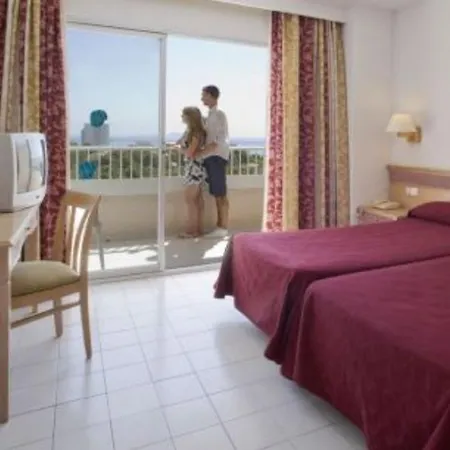 Globales Mimosa 4*
