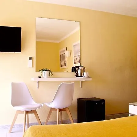 Hsr Gil (Adults Only) Albergue