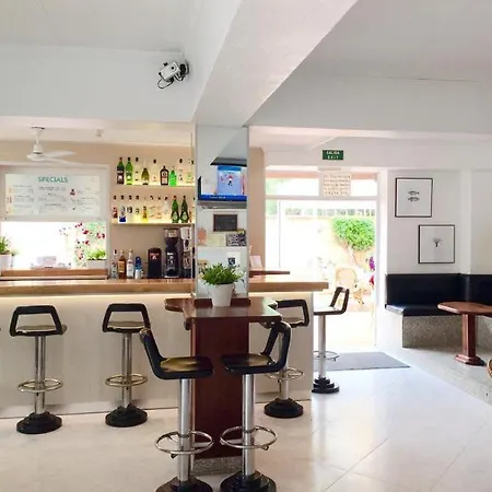 Albergue Hsr Gil (Adults Only) *