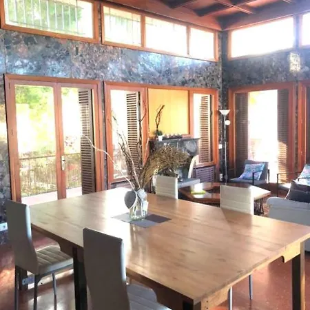 Oleander Apartment
