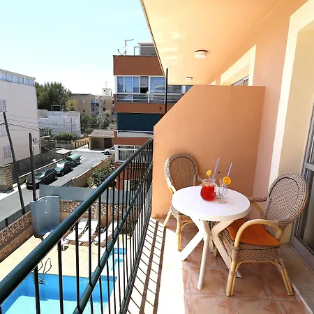 Martinez Aparthotel