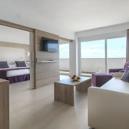 Globales Panama - Adults Only