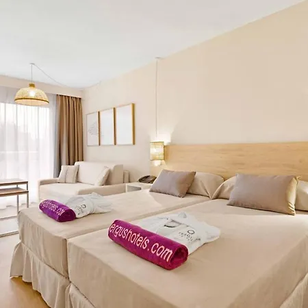 Fergus Club Park 4*