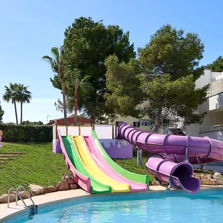 Fergus Club Park Hotel 4*