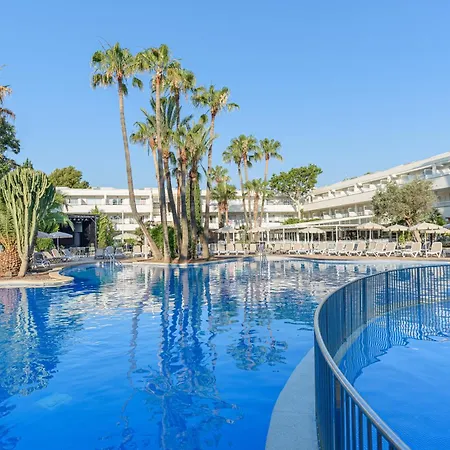 Fergus Club Park 4*