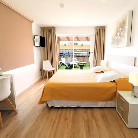 Hotel Gabarda 2*