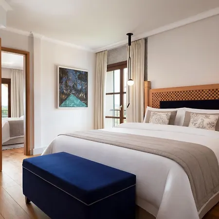 The St. Regis Mardavall Mallorca Palma Nova (Mallorca)