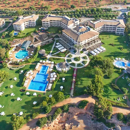 The St. Regis Mardavall Mallorca Resort