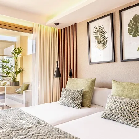 Zafiro Palace Aparthotel Palma Nova (Mallorca)