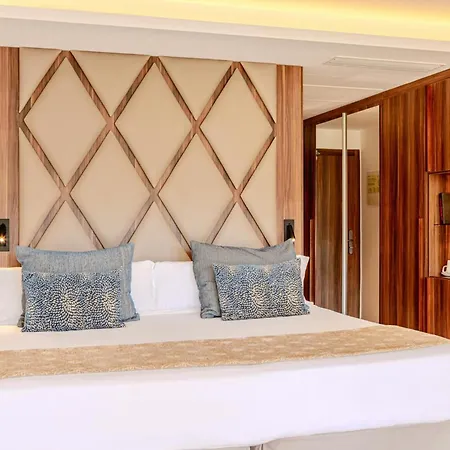 Aparthotel Zafiro Palace 5*