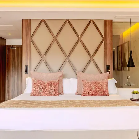 Zafiro Palace 5*