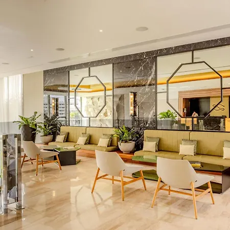 Aparthotel Zafiro Palace 5*