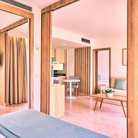 Zafiro Aparthotel 4*