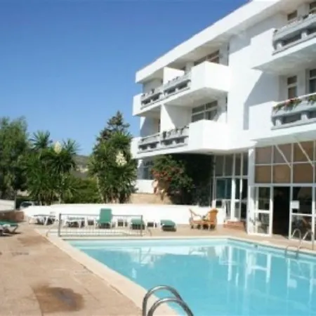 Martha's Aparthotel 2*