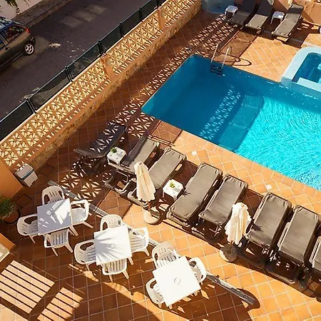 Martinez Aparthotel