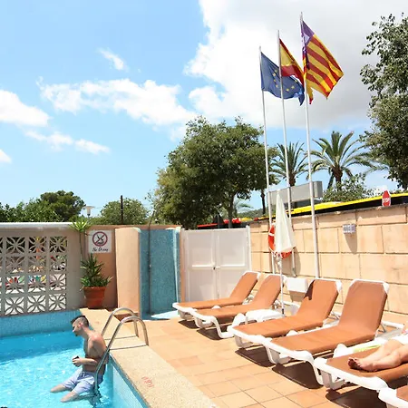 Aparthotel Martinez 2*