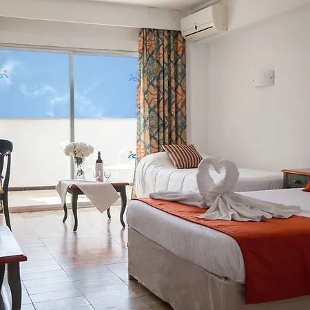 Globales Panama - Adults Only