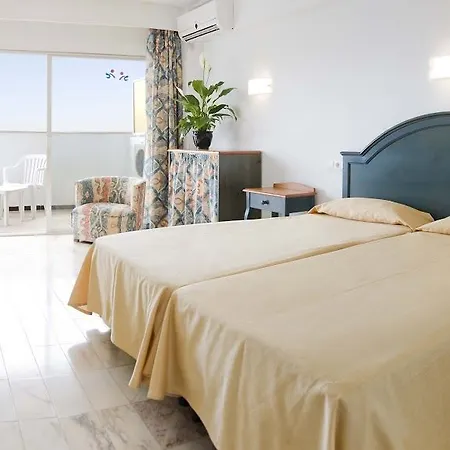 Globales Panama - Adults Only