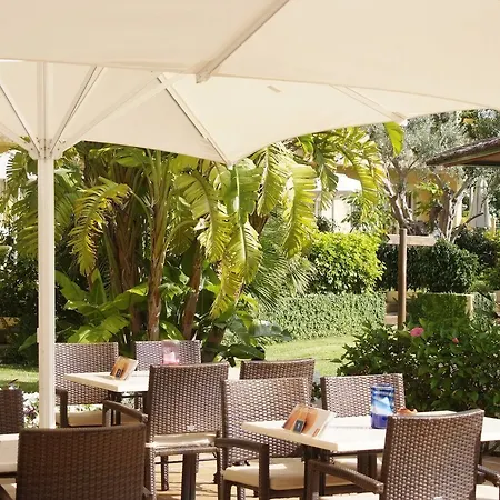 Aparthotel Zafiro 4*