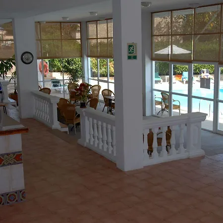 Martha's Aparthotel 2*
