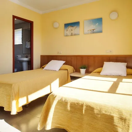 Martinez Aparthotel 2*