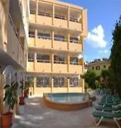 Alper Mallorca * Palmanova