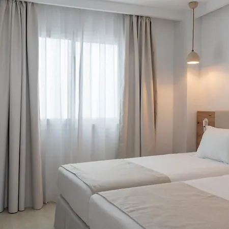 Roc Portonova Apartment *