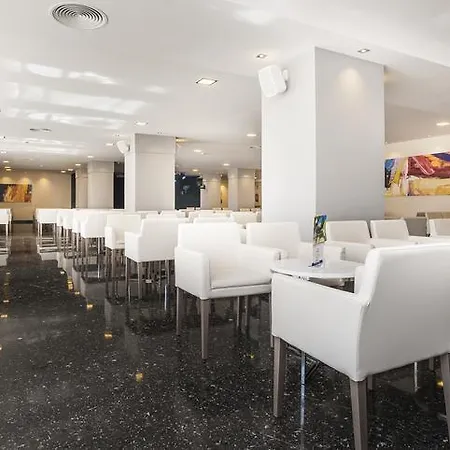 Globales Hotel 4*