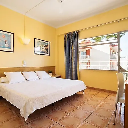 Hotel Hsr Gil (Adults Only)
