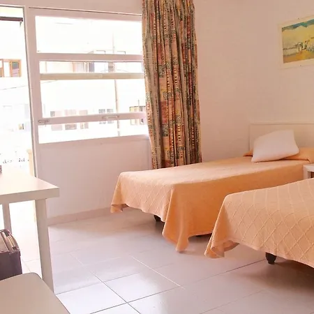 Hotel Hsr Gil (Adults Only) 2*