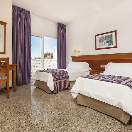 Hotel Globales 4*